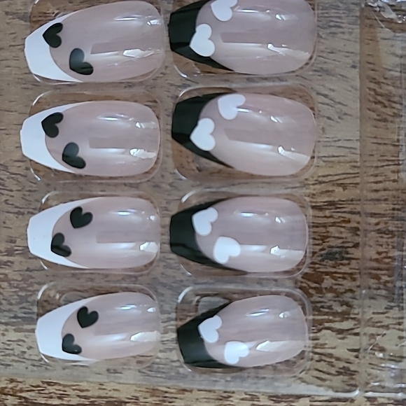 2/$16 Heart French Manicure Press On Nails - Picture 6 of 8